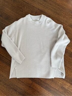 Women’s lululemon  Crewneck merino wool blend crew Knit Sweater in oatmeal